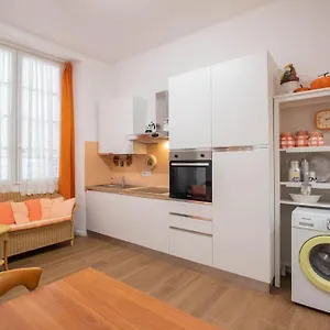 Orange - City Center Appartement